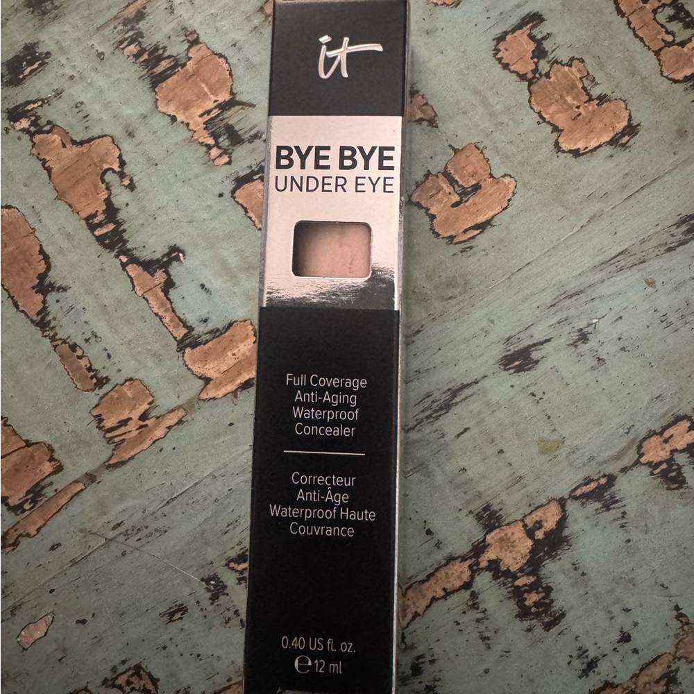 IT Cosmetics Bye Bye Under Eye Concealer - Cream Light Natural 13.0